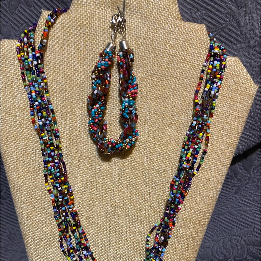 Necklace set of 2